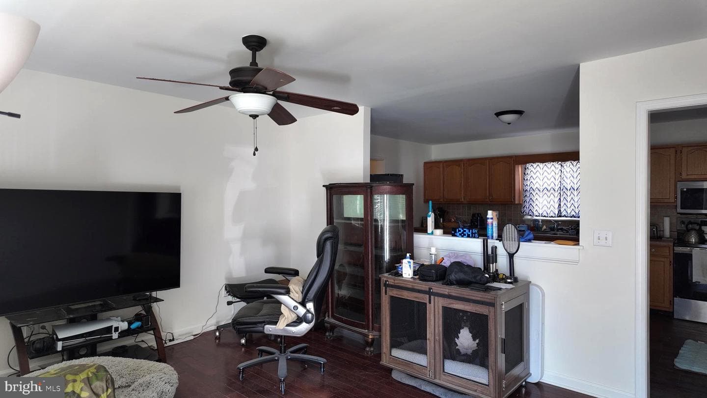 104 Walden Drive photo 5