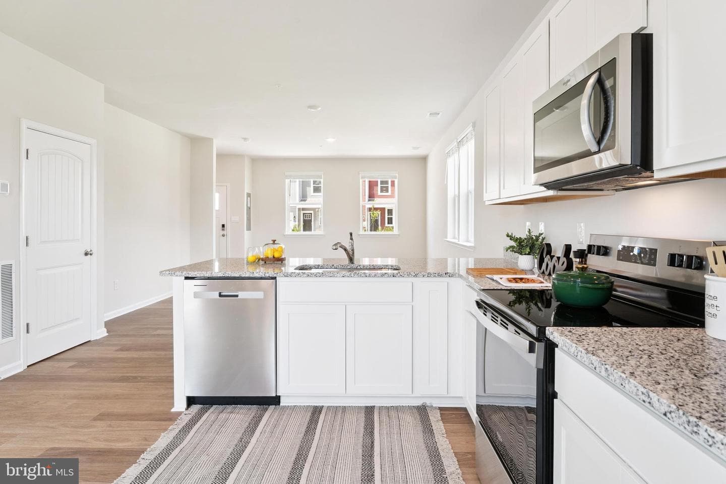 1408 Sugarplum Lane photo 23