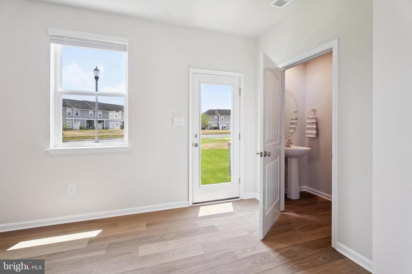 1408 Sugarplum Lane photo 24