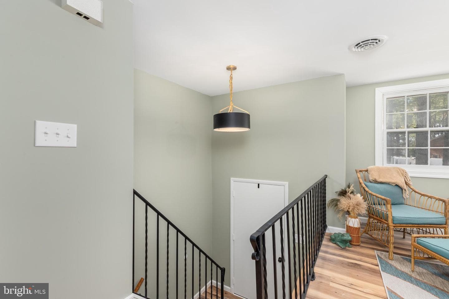 705 Buckingham Circle photo 2