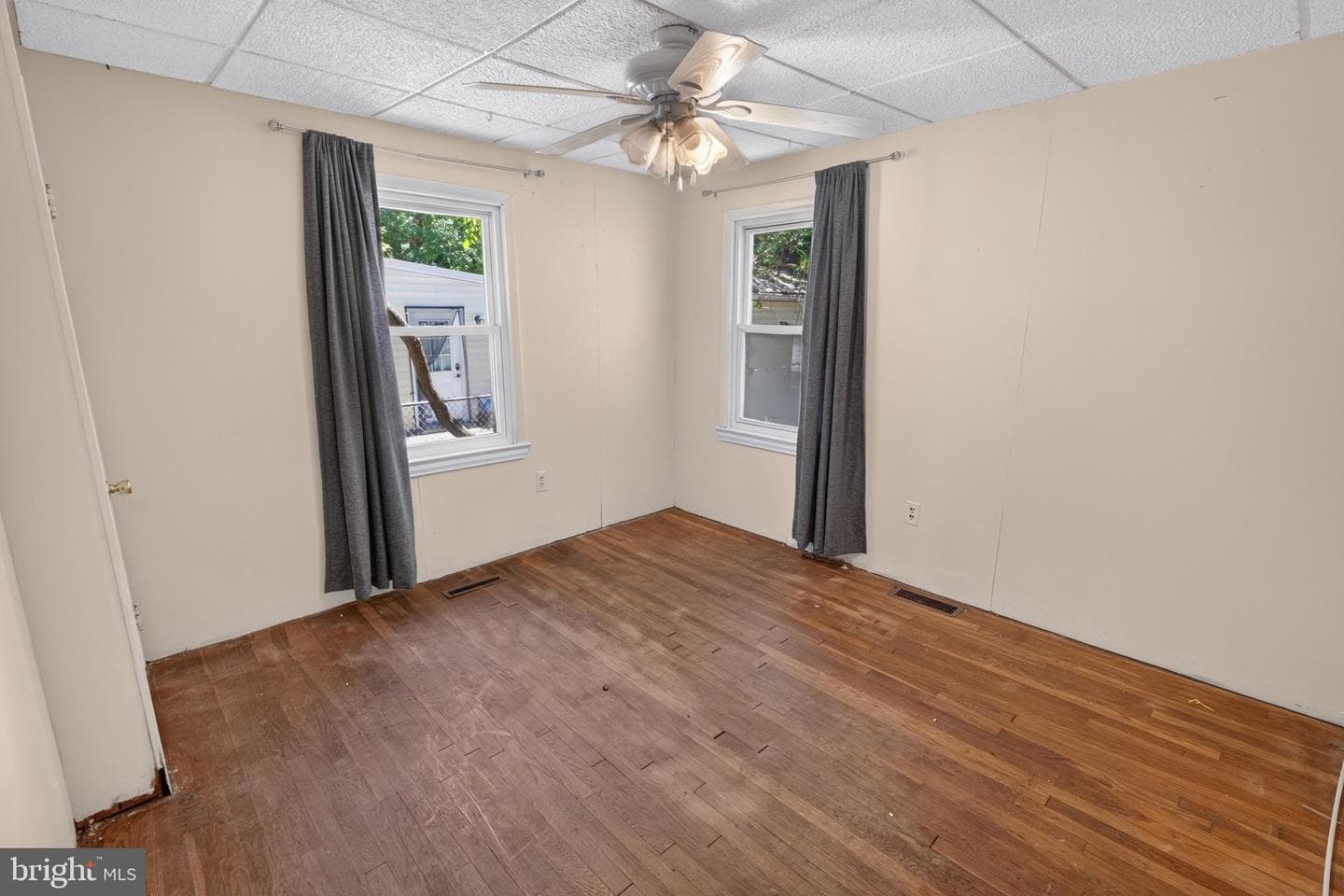 316 S Haven Avenue photo 17