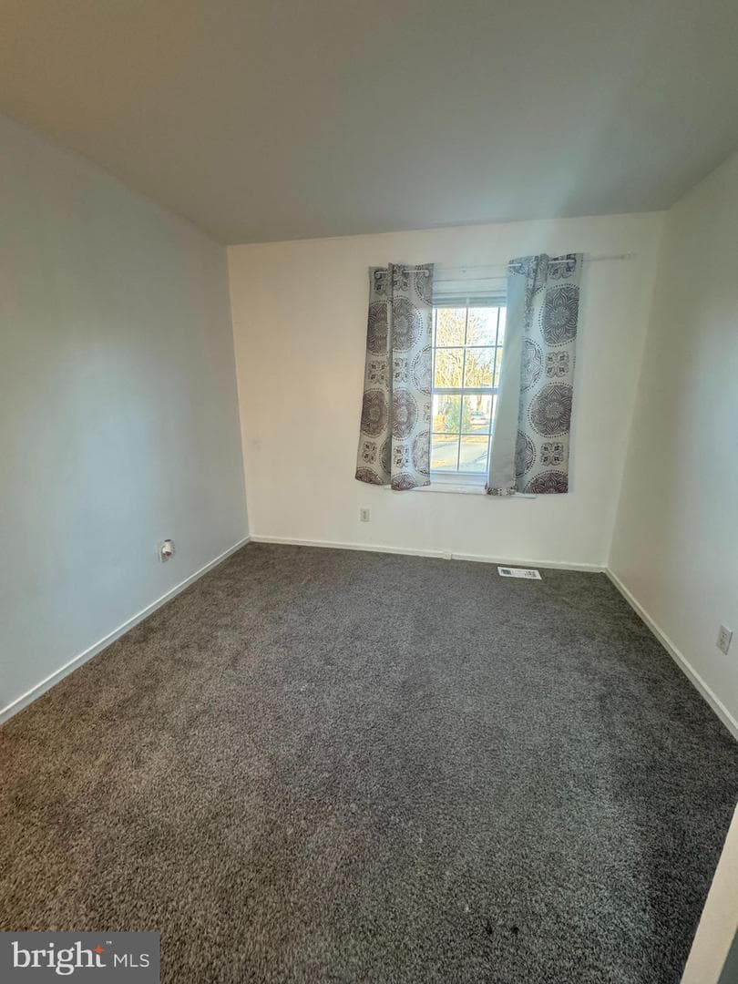 138 Coulbourn Drive photo 10