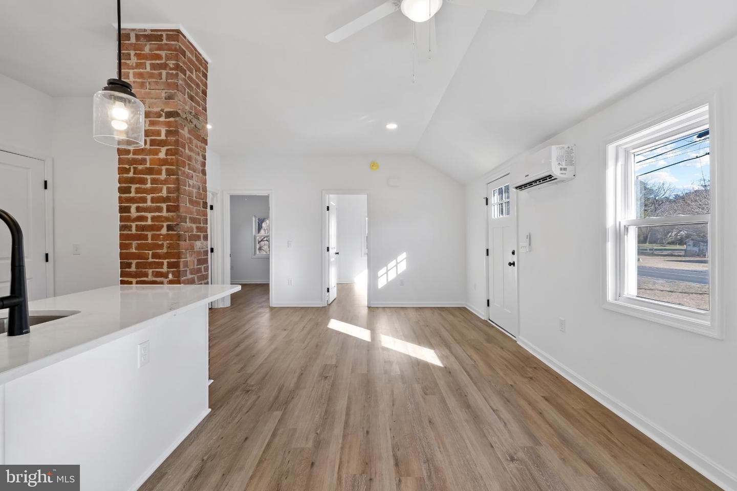28272 Riverside Drive photo 22