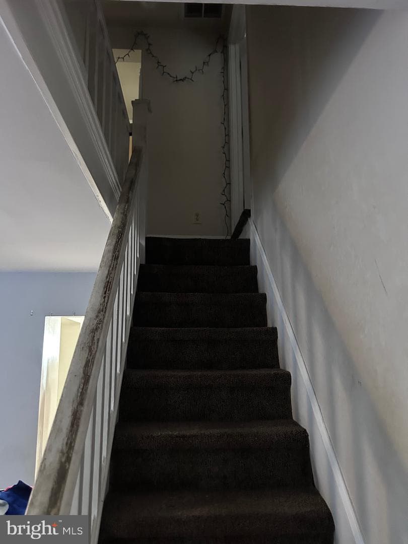501 Ferry Street photo 9