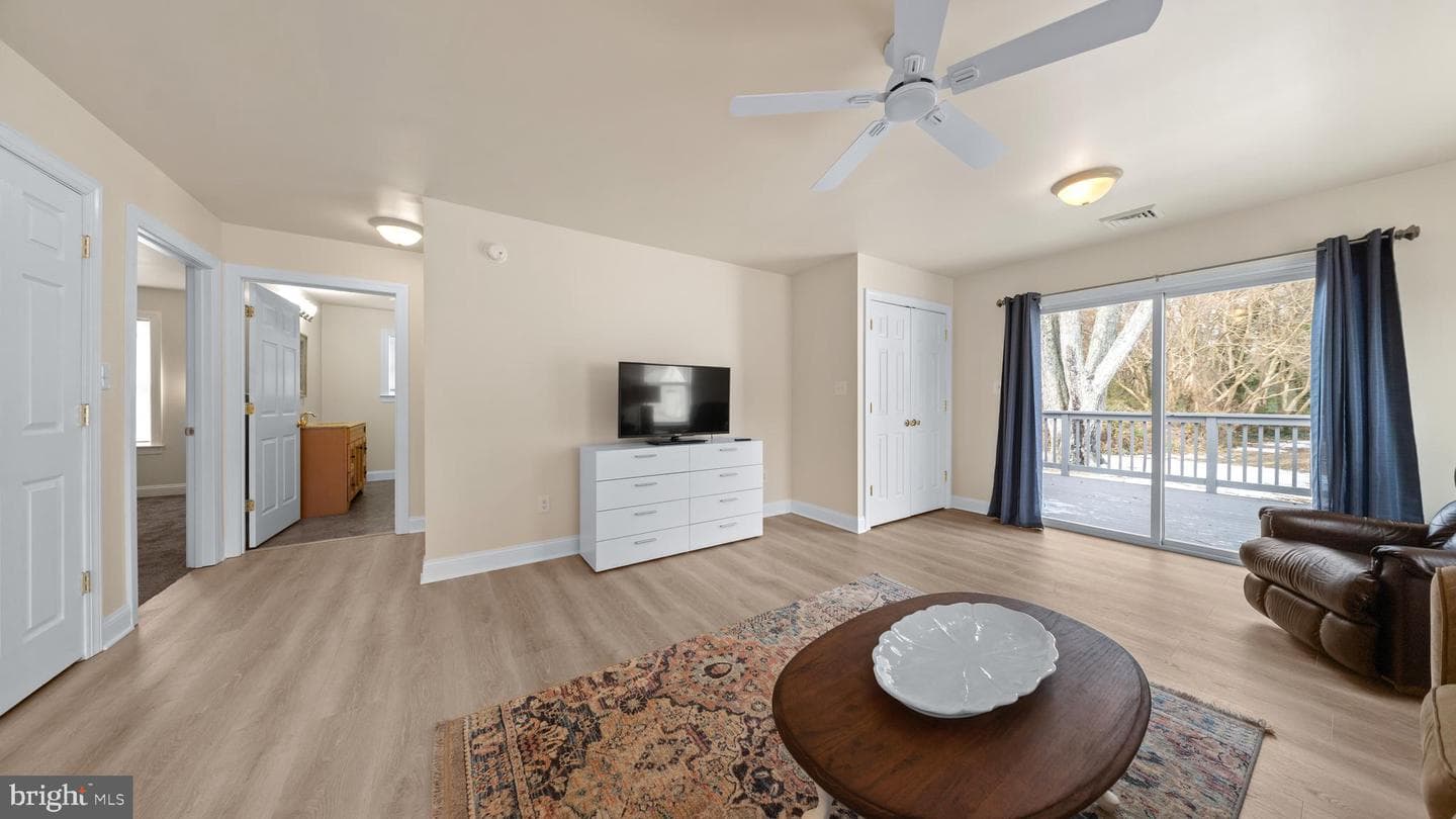 108 Camden Avenue photo 21