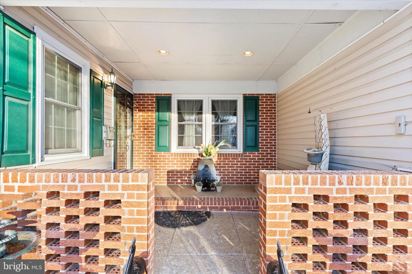 615 Hammond Street photo 3