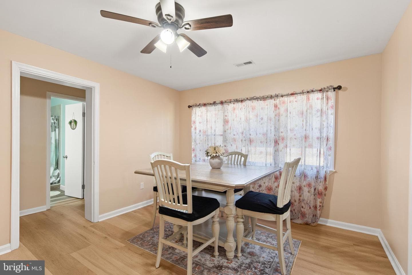 28570 Ocean Gateway photo 9