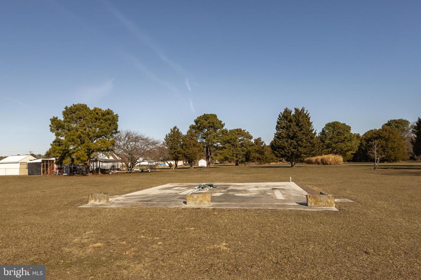 7937 White Lowe photo 30