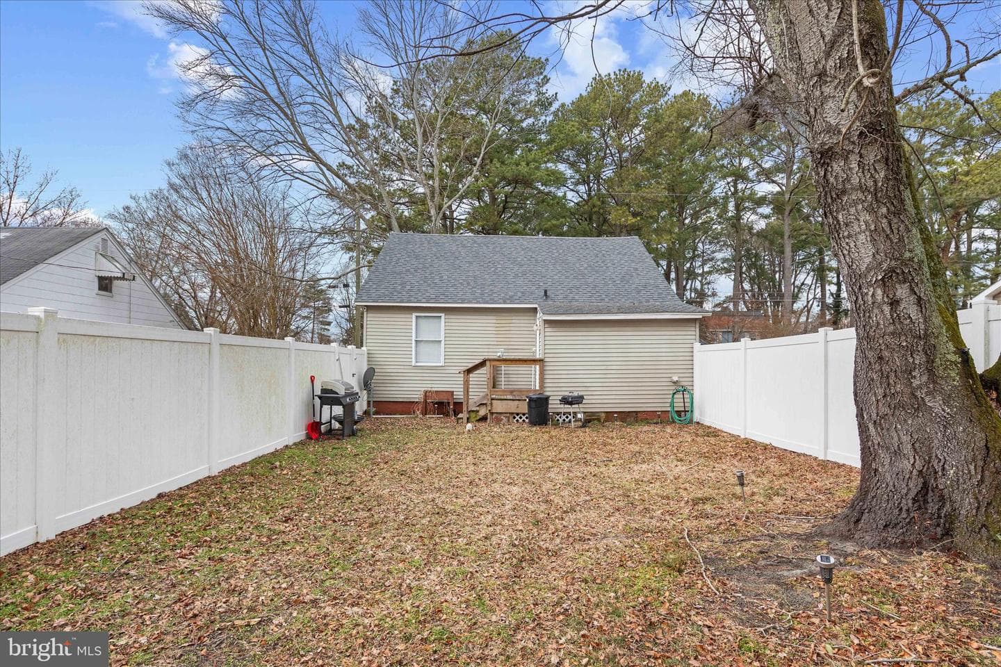 355 Carey Avenue photo 37