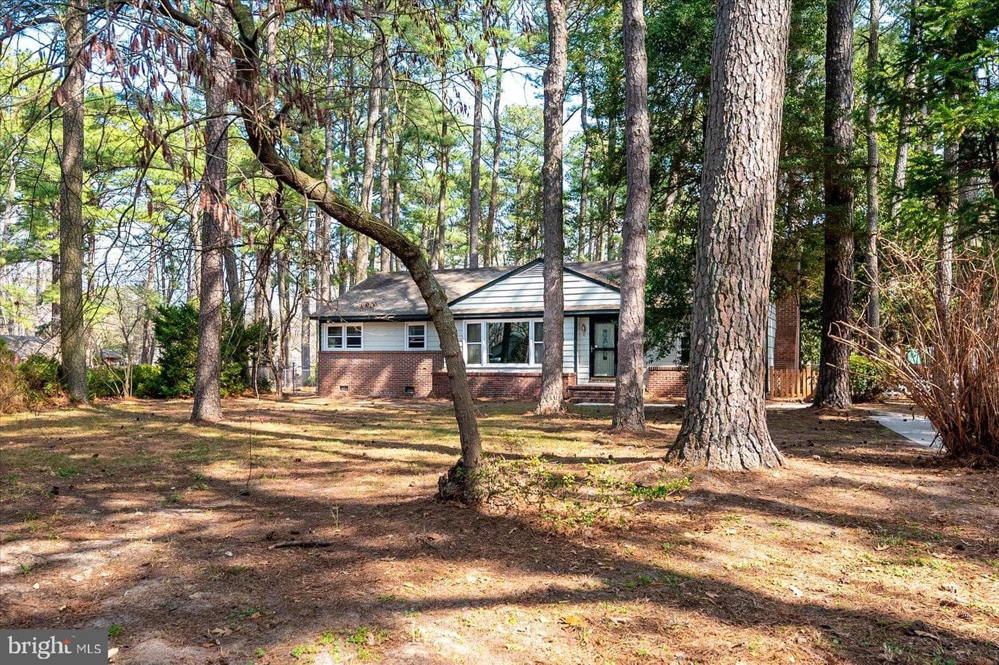 30324 Aylmore Avenue photo 4