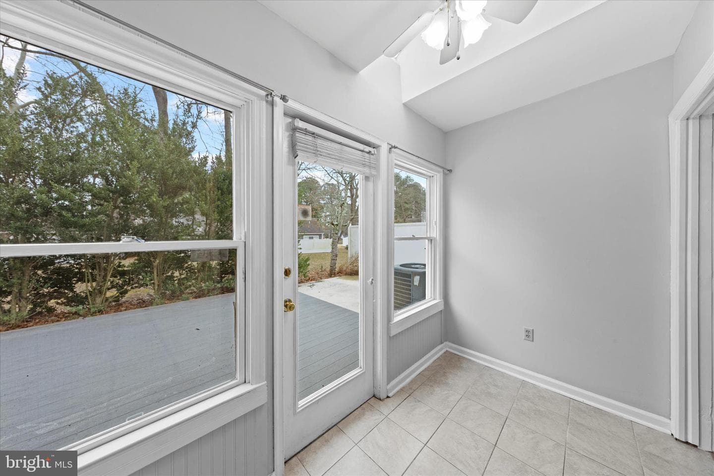 1017 Heron Court photo 4