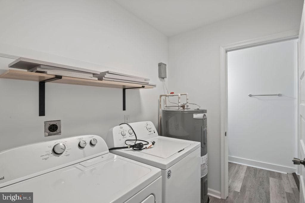 213 Lloyd Street photo 28