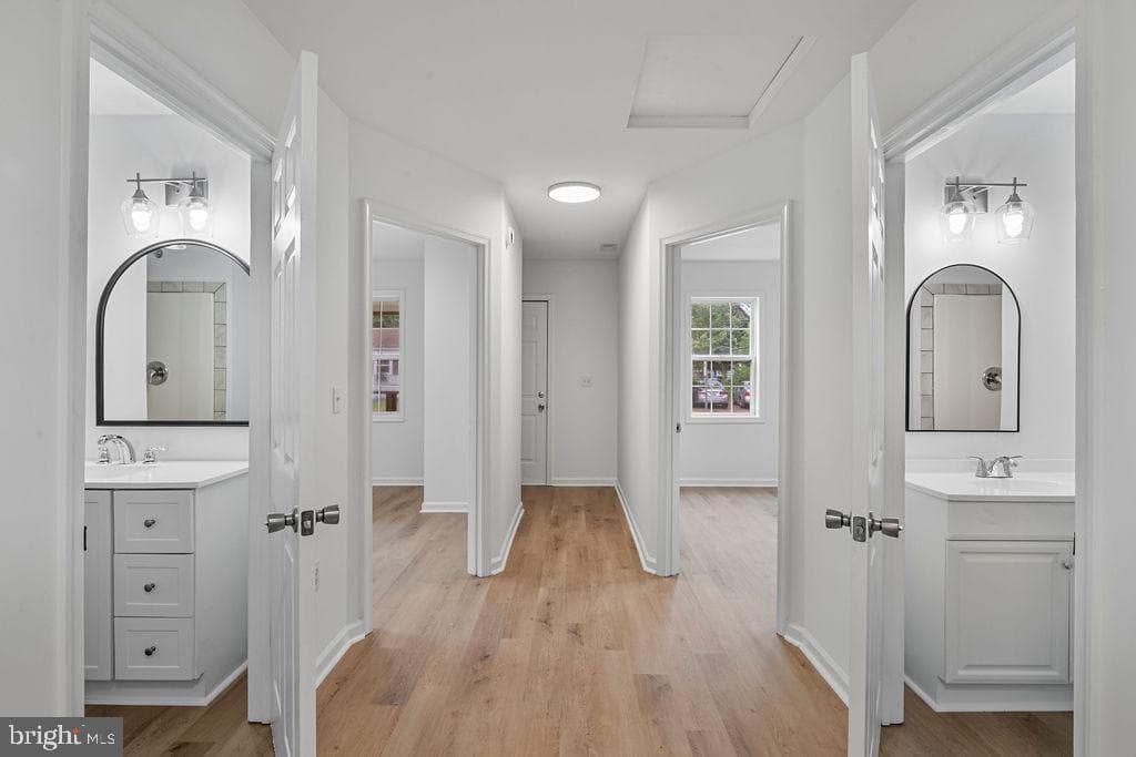 905 Hanover Street photo 21