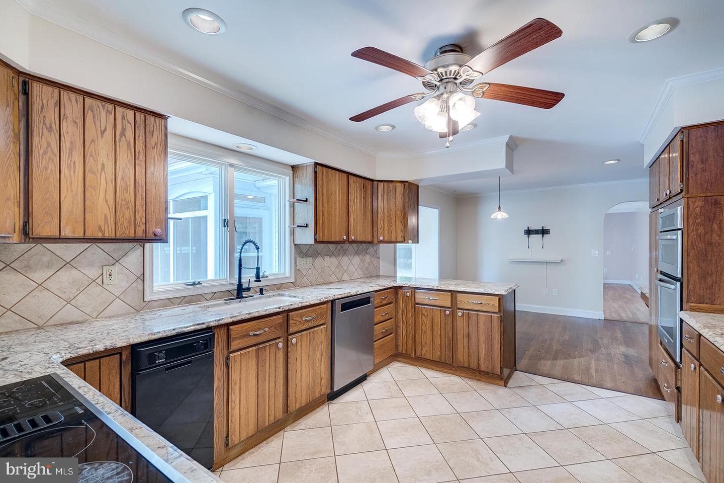 5662 Clydesdale Drive photo 12