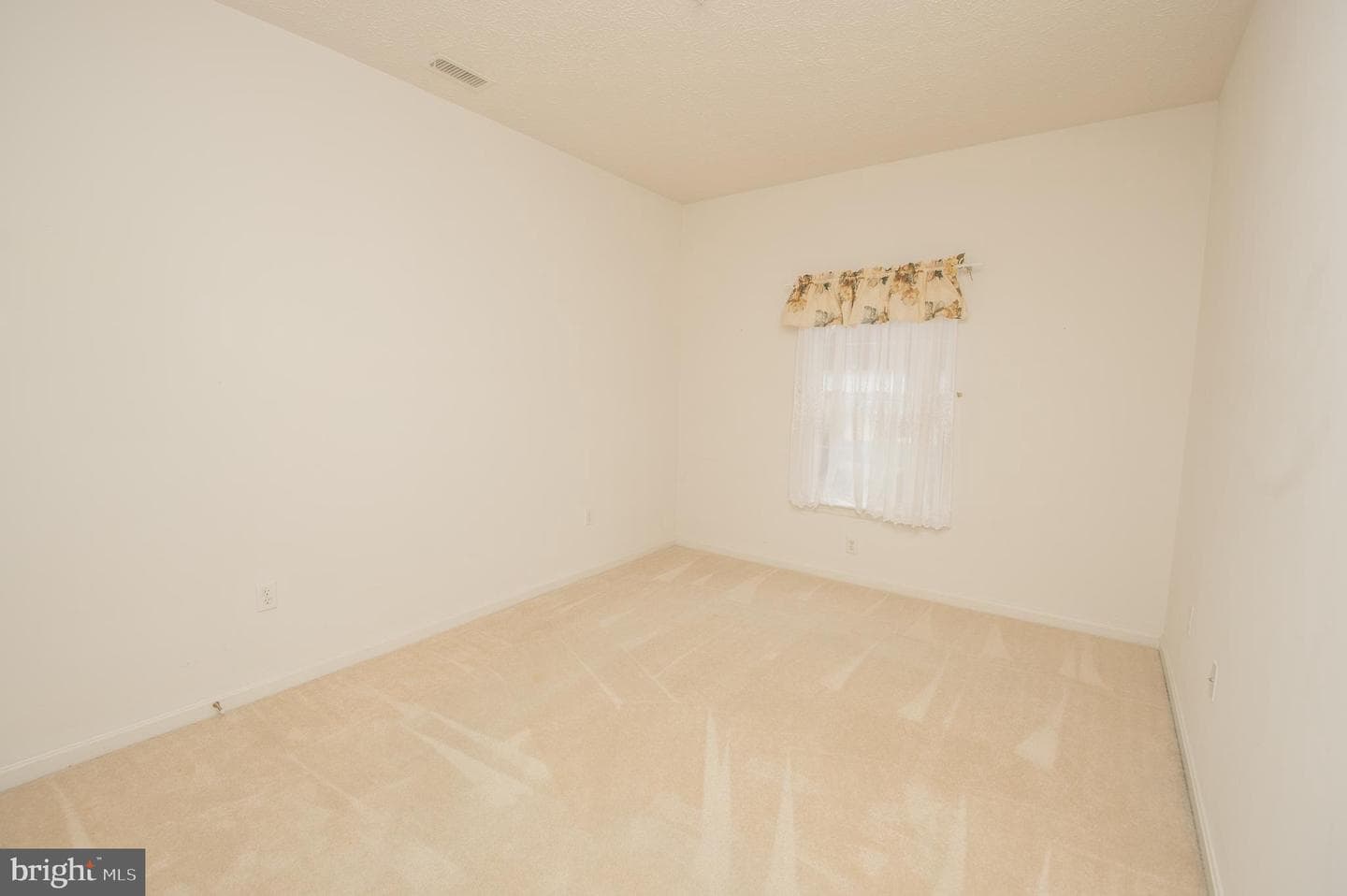 8935 Executive Club Drive photo 7