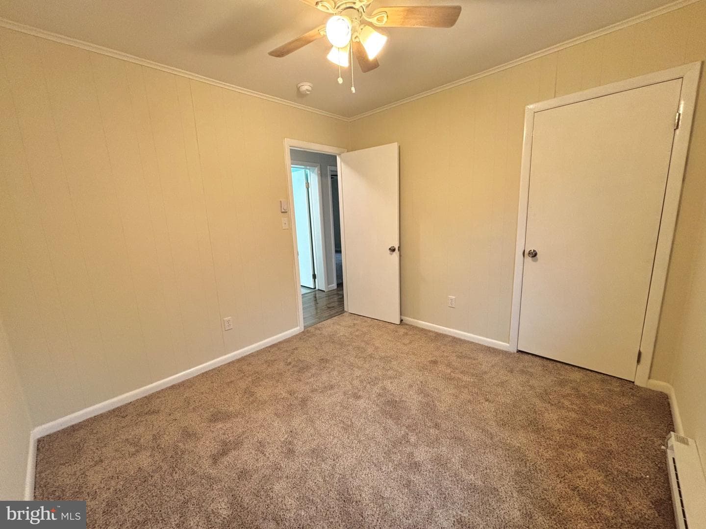 7592 Buckman Avenue photo 20