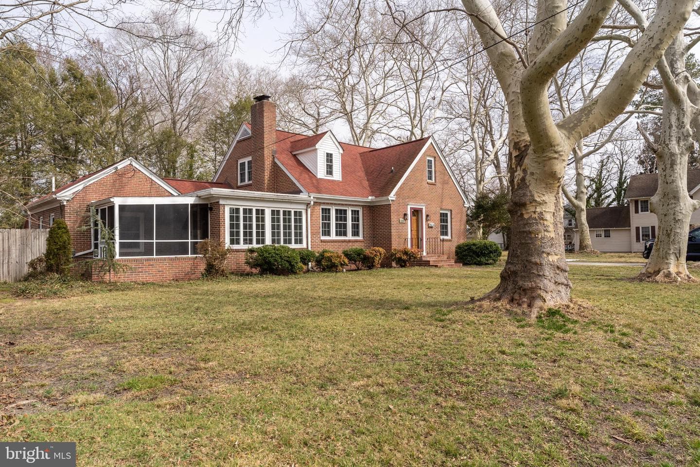 227 Pinehurst Avenue photo 3