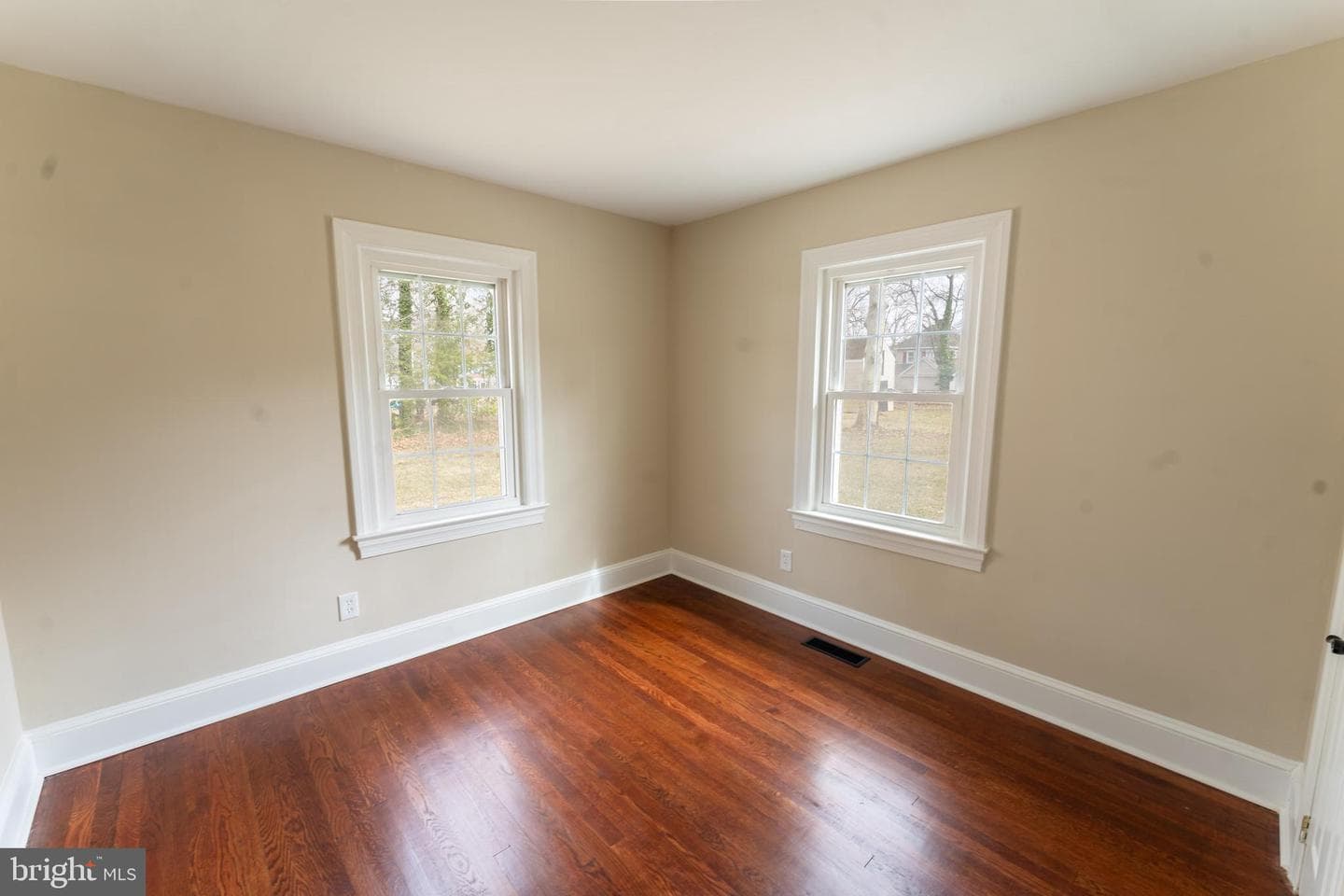 227 Pinehurst Avenue photo 36