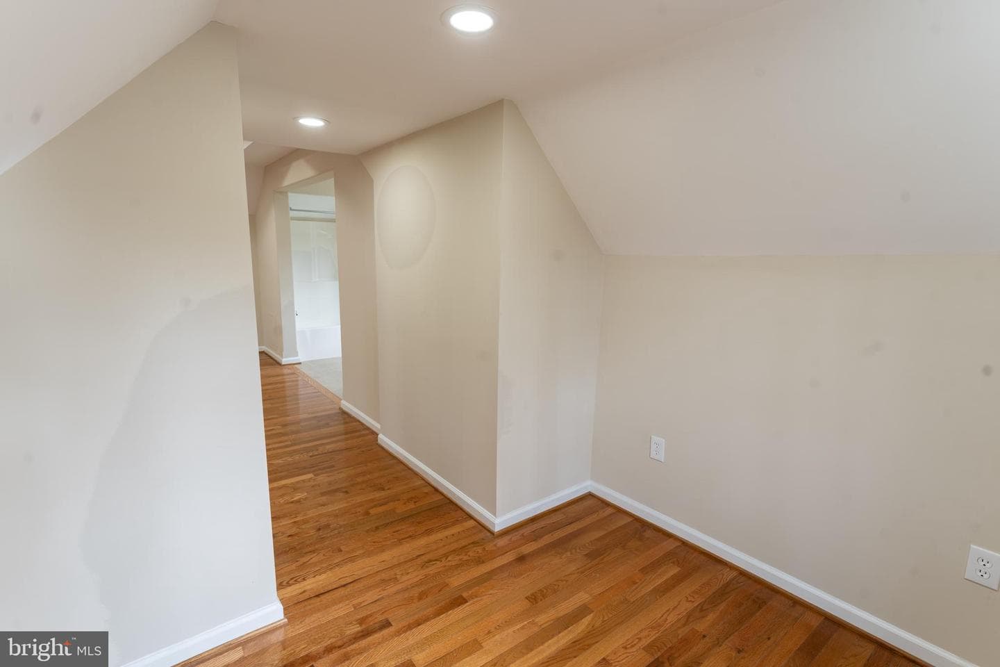 227 Pinehurst Avenue photo 47