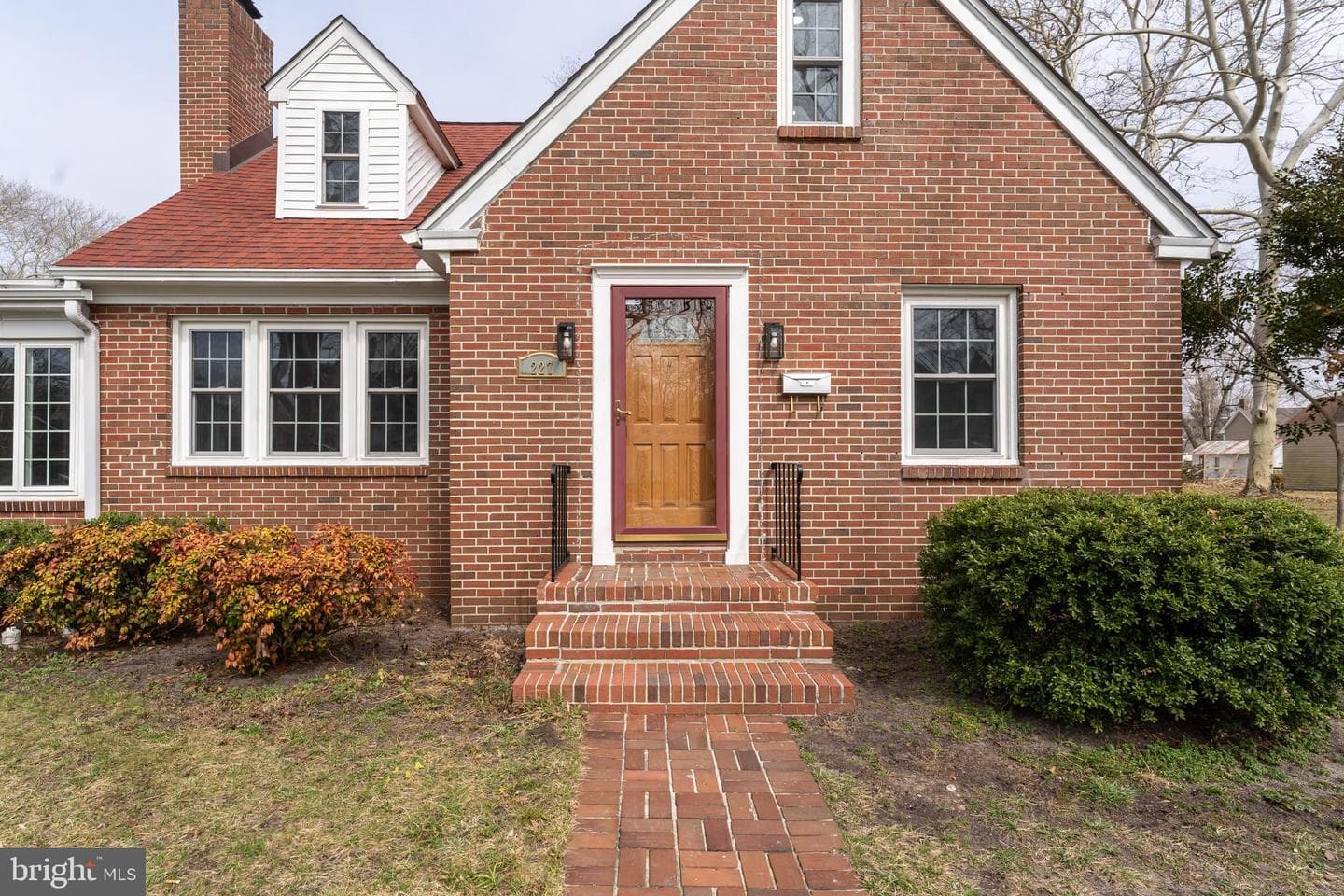 227 Pinehurst Avenue photo 5