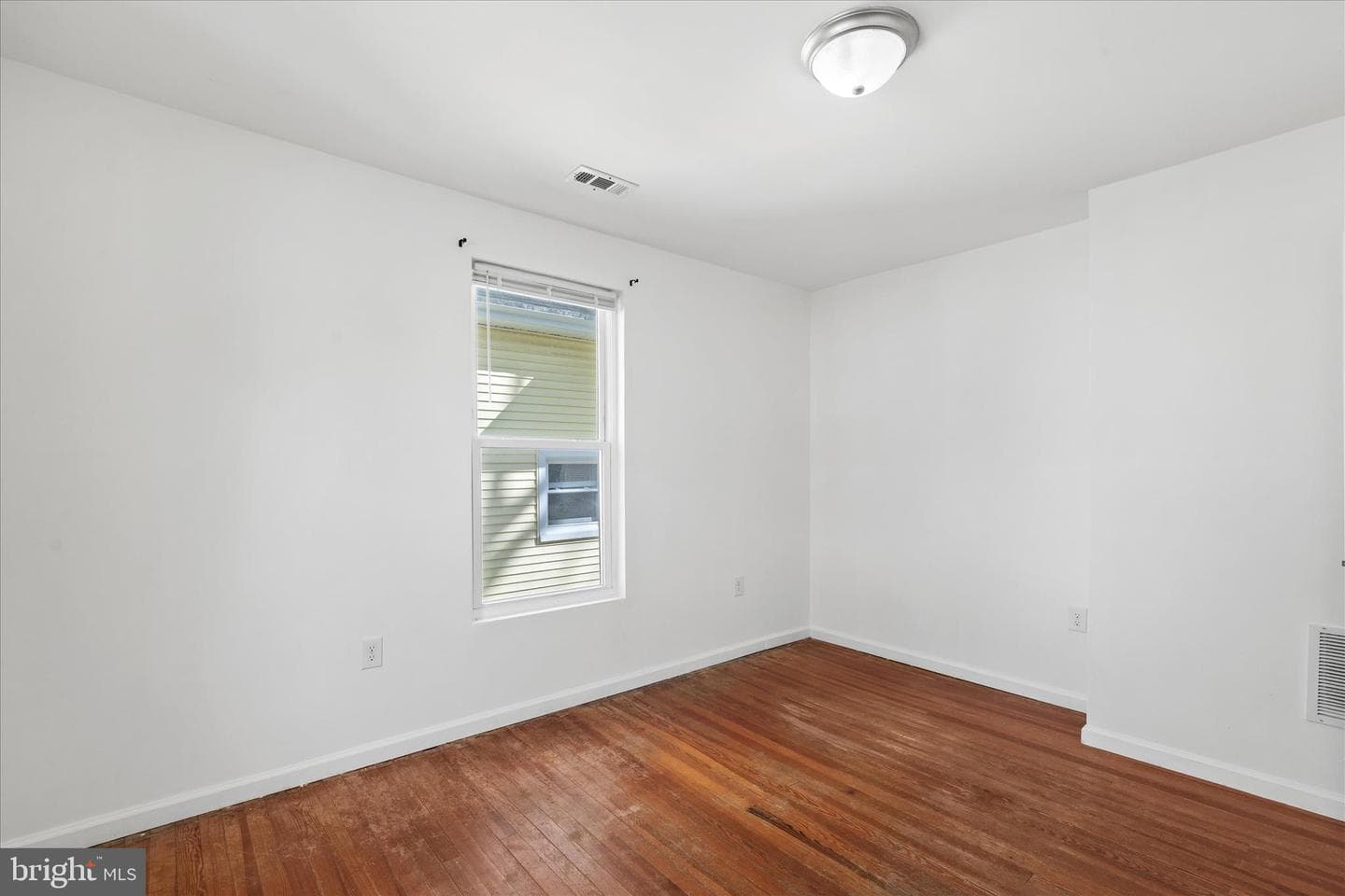 302 Hazel Avenue photo 19