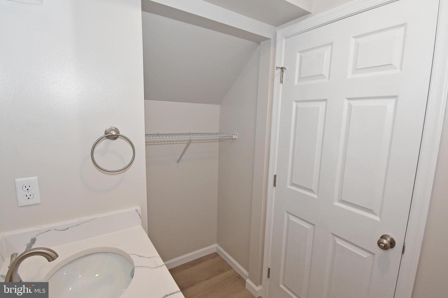 313 Brown Street photo 22