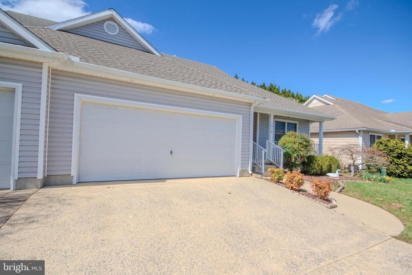 1014 Caravan Way photo 2