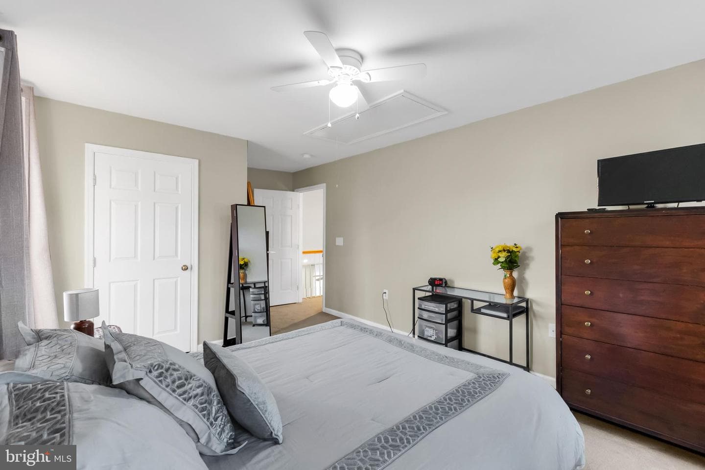 126 Paddock Drive photo 33