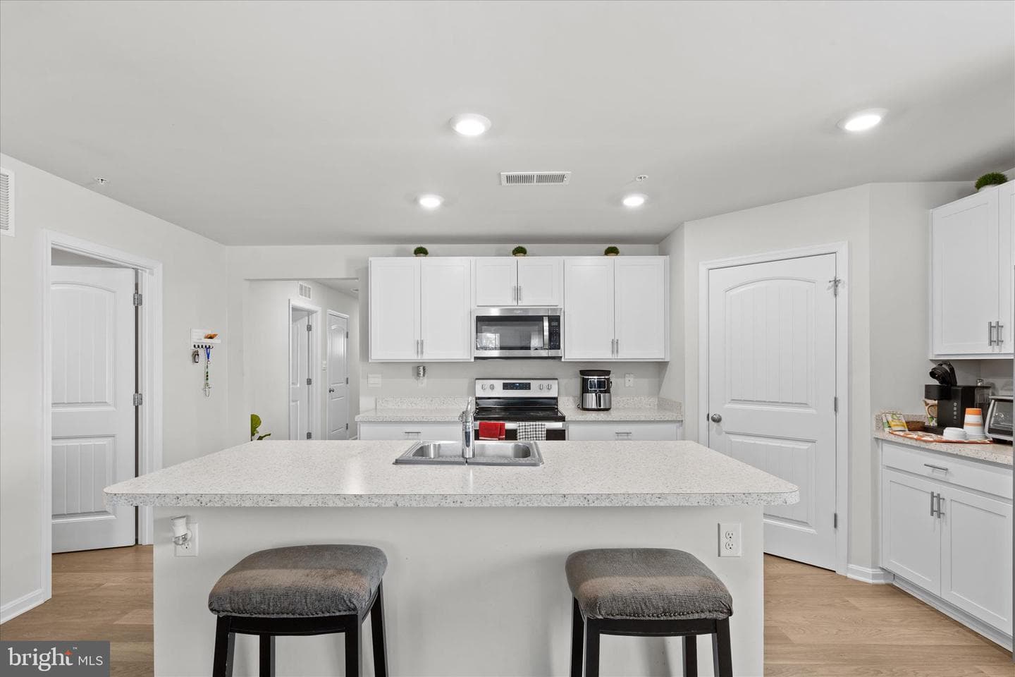 1706 Severn Street photo 5