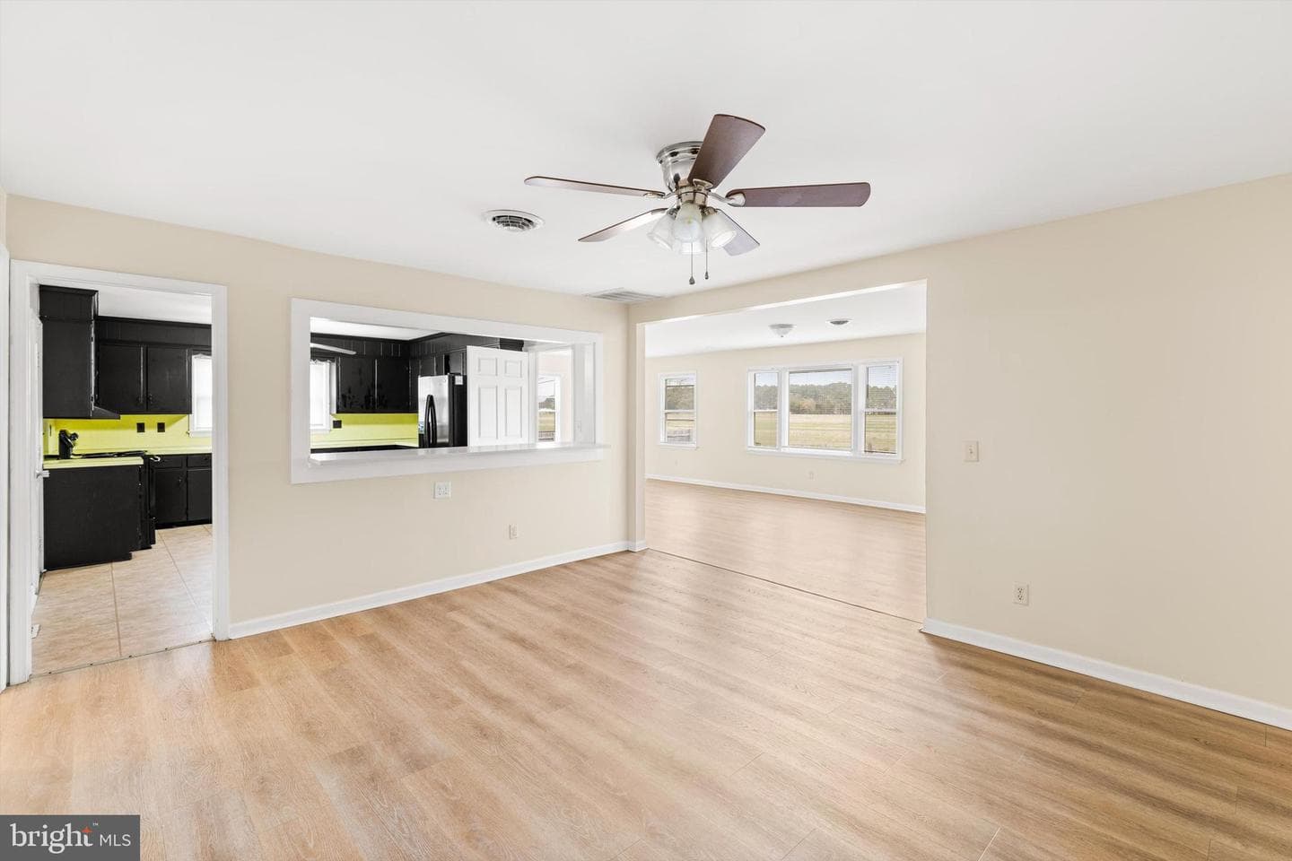 308 E Cedar Lane photo 13