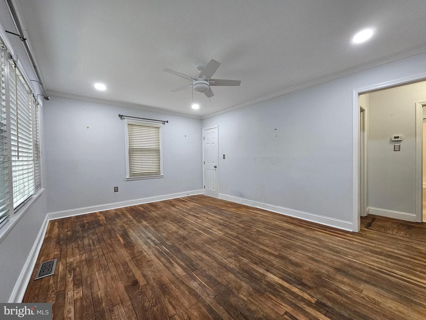 312 S Haven Avenue photo 3