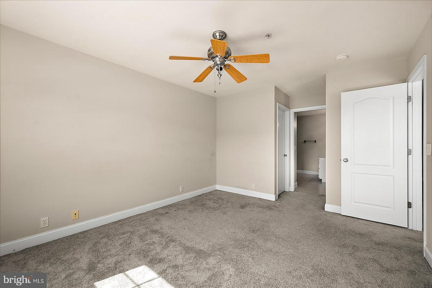 1443 Hidden Meadow Lane photo 35