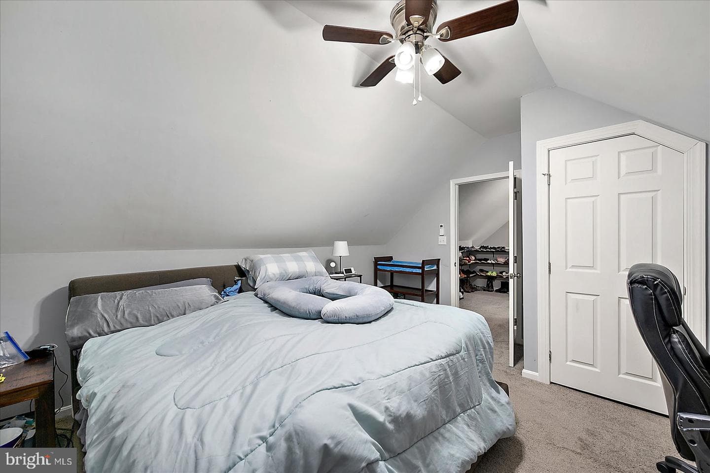 411 E Walnut Street photo 21