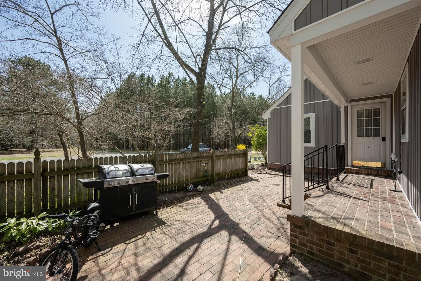 27504 Riverside Drive photo 10