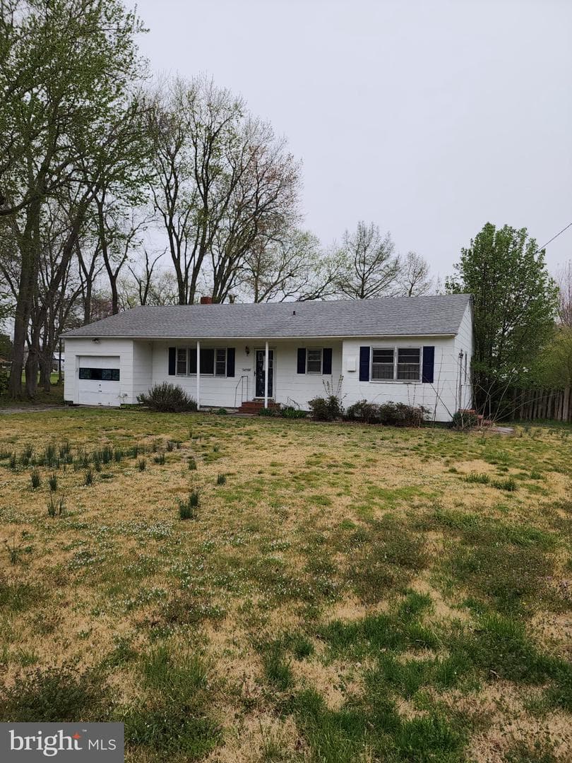 34598 Pitts Avenue photo 3
