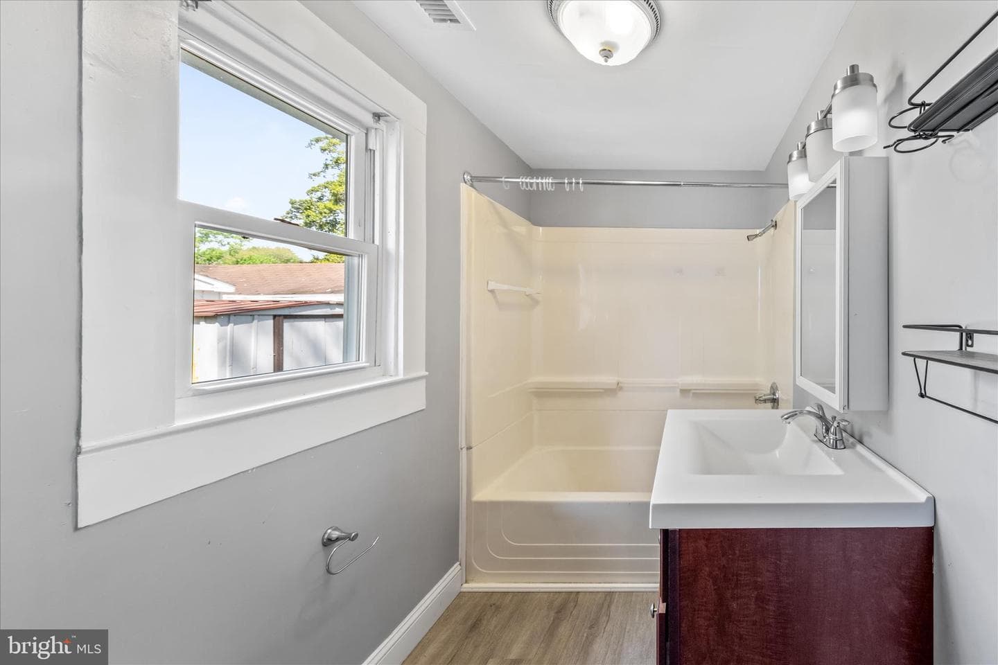 306 Atlantic Avenue photo 24