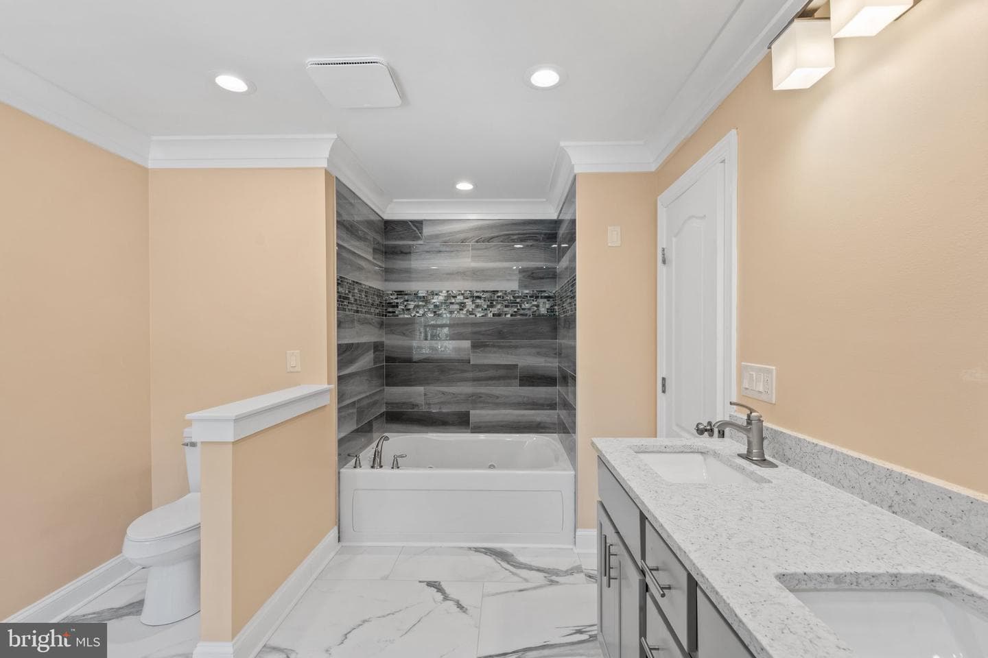 1107 Mineola Avenue photo 43