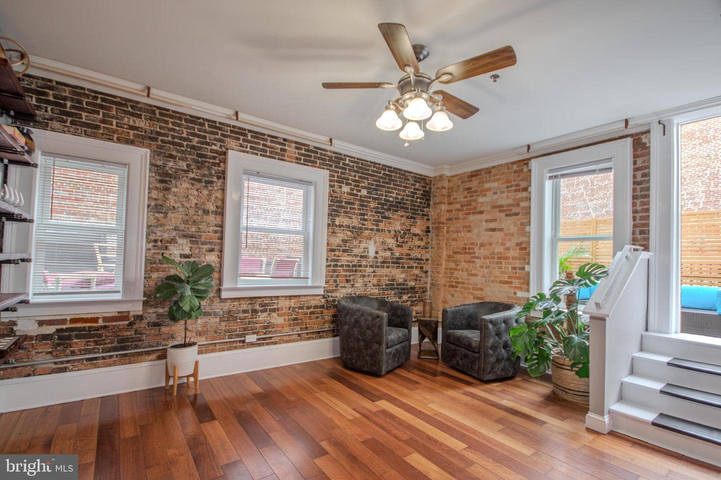 224 W Main St-202 #202 photo 8
