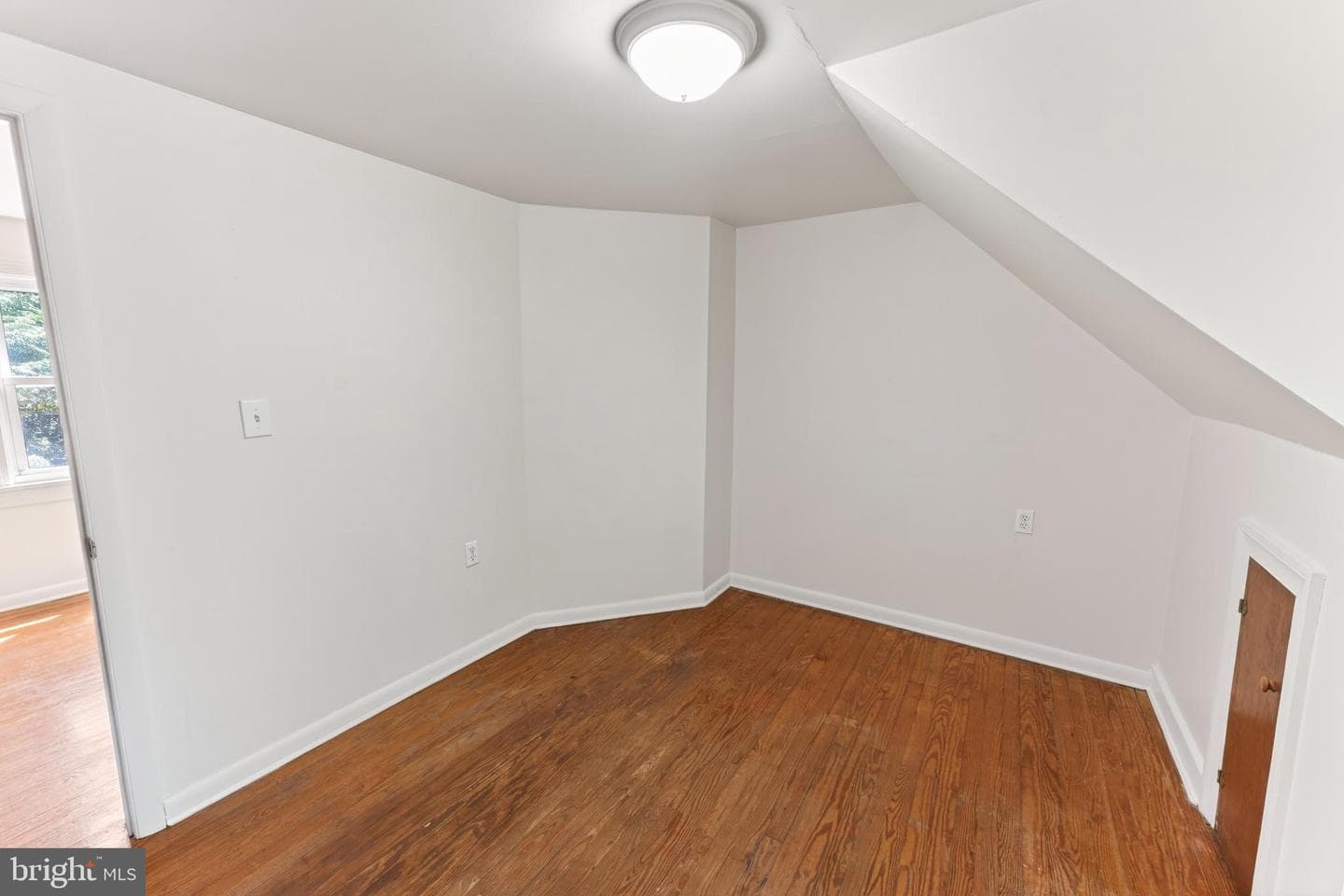 28266 Riverside Drive photo 42