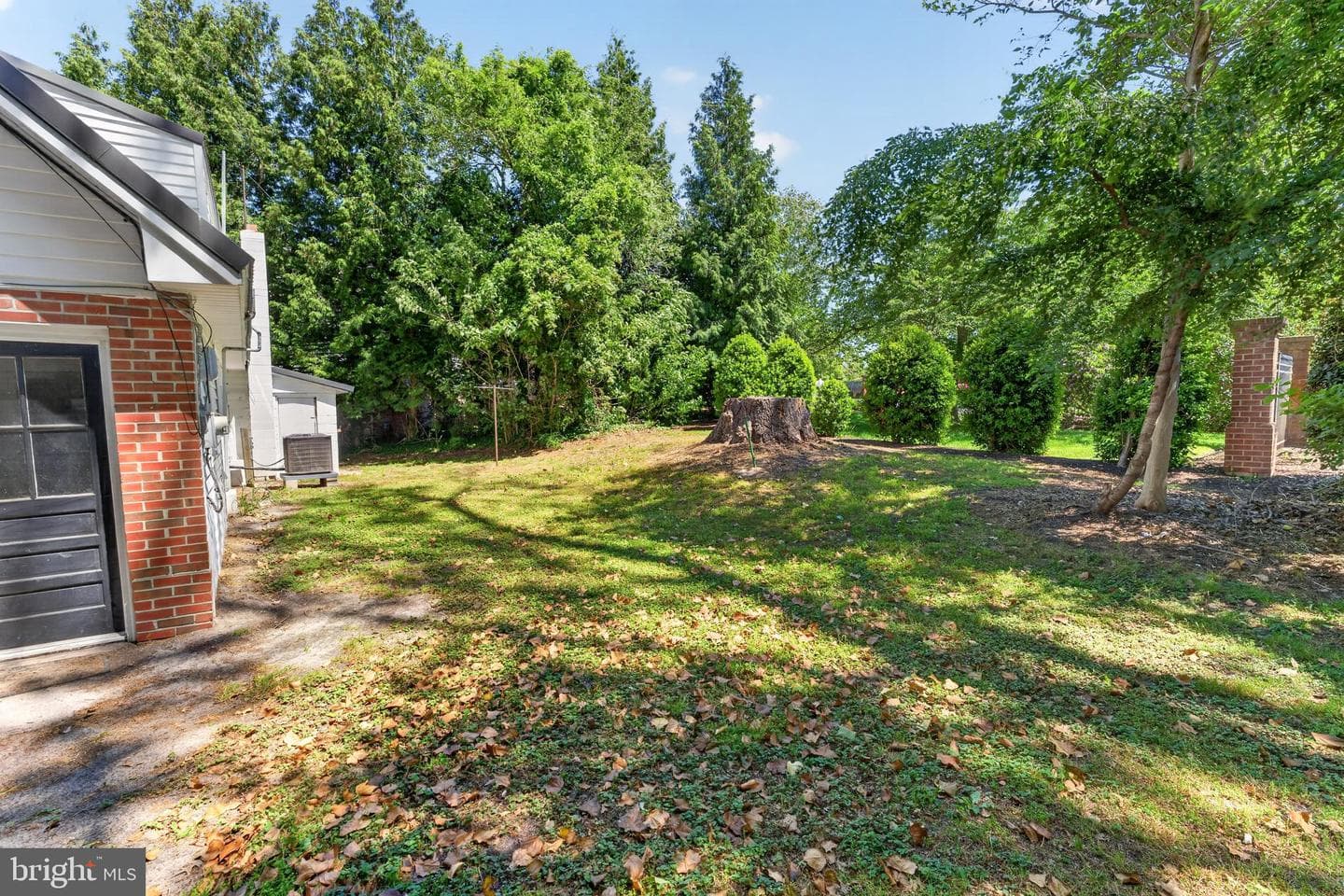 28266 Riverside Drive photo 52