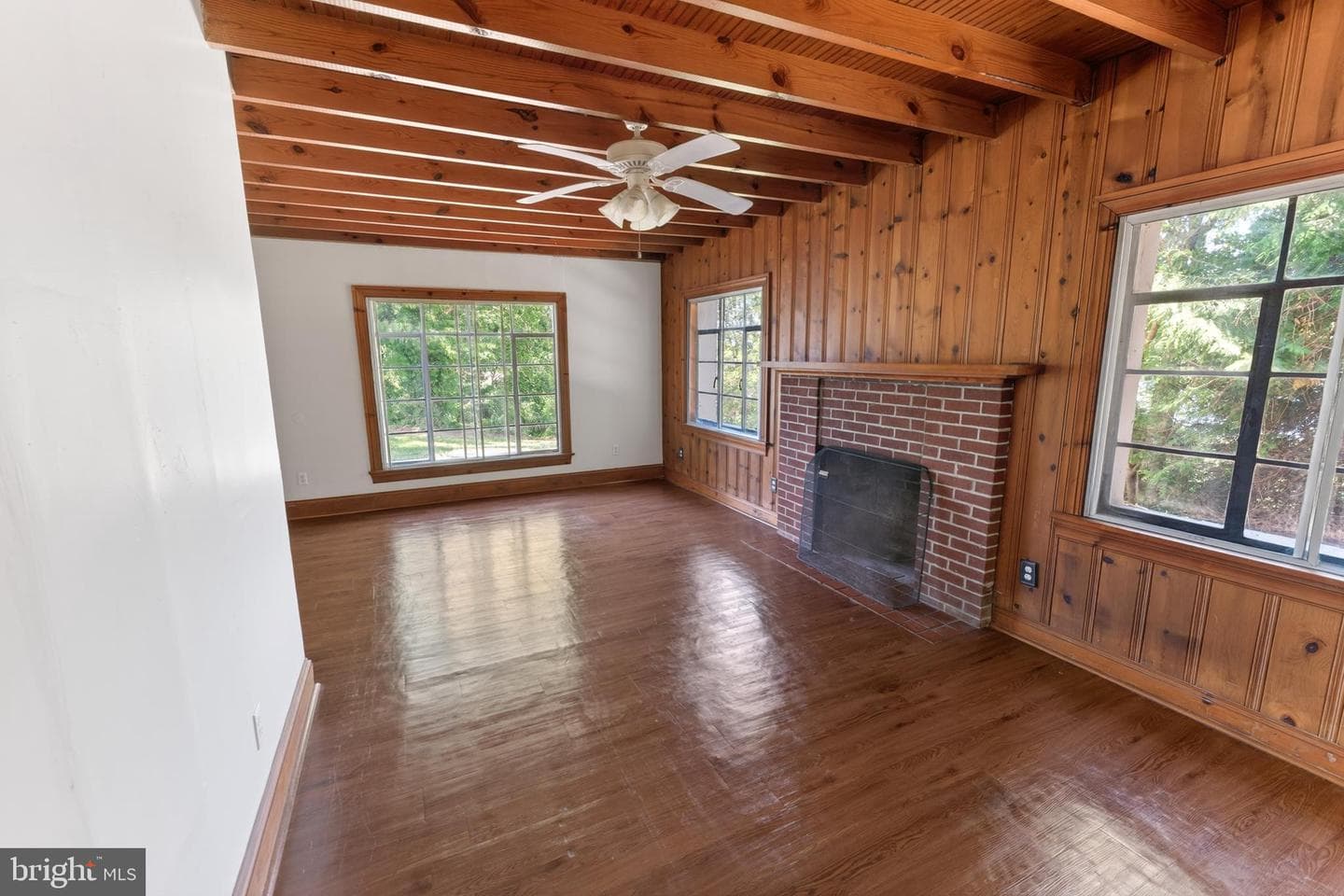 28266 Riverside Drive photo 8