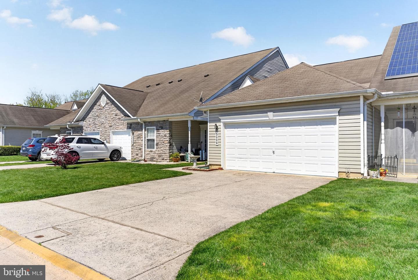 9008 Executive Club Drive photo 3