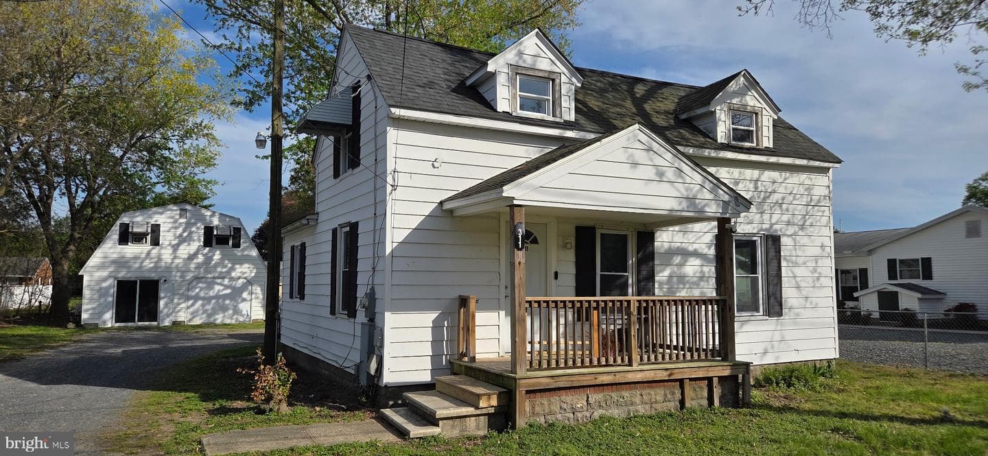 311 Carey Avenue photo 1