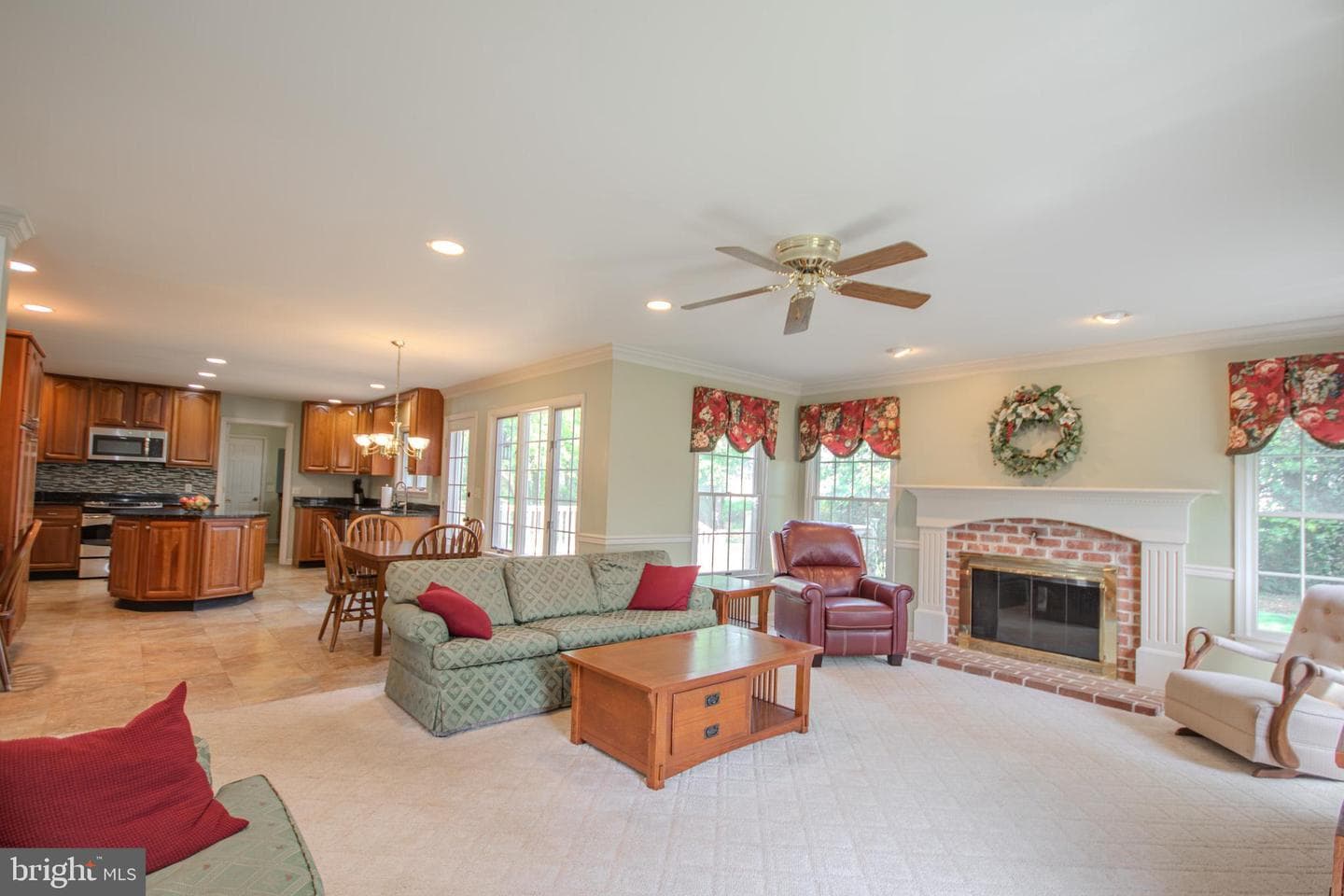 5657 Caledonia Drive photo 7