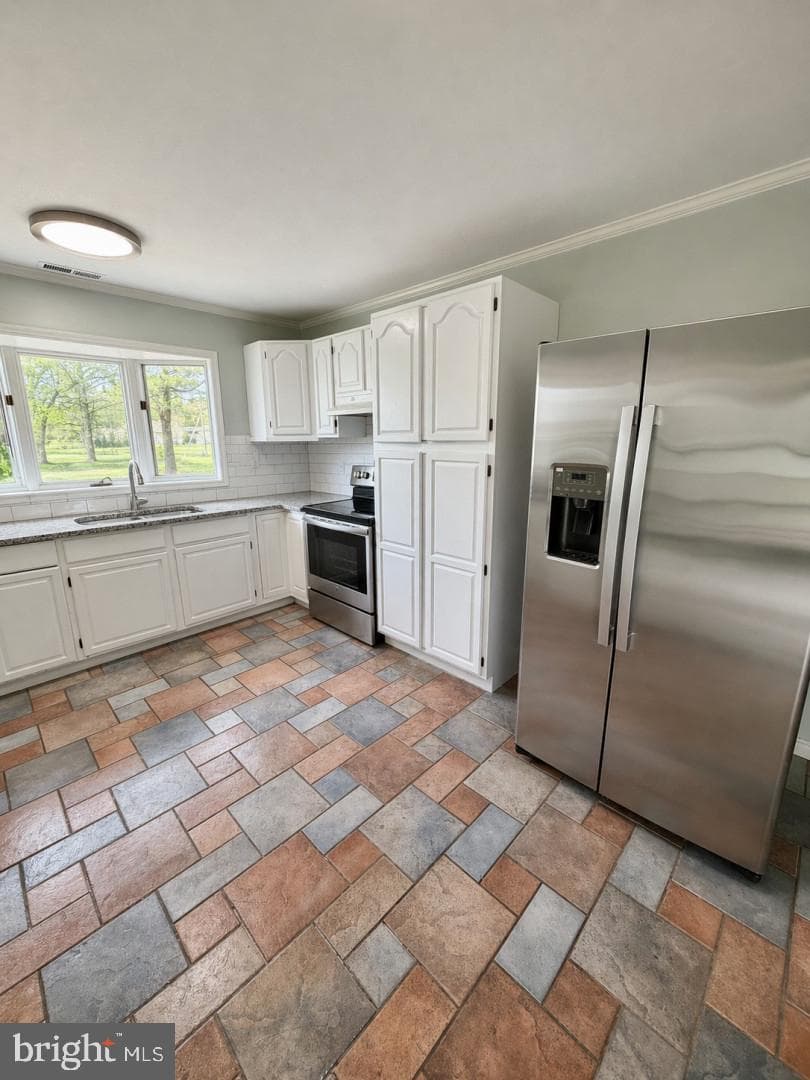 3582 Meadow Bridge Road photo 6