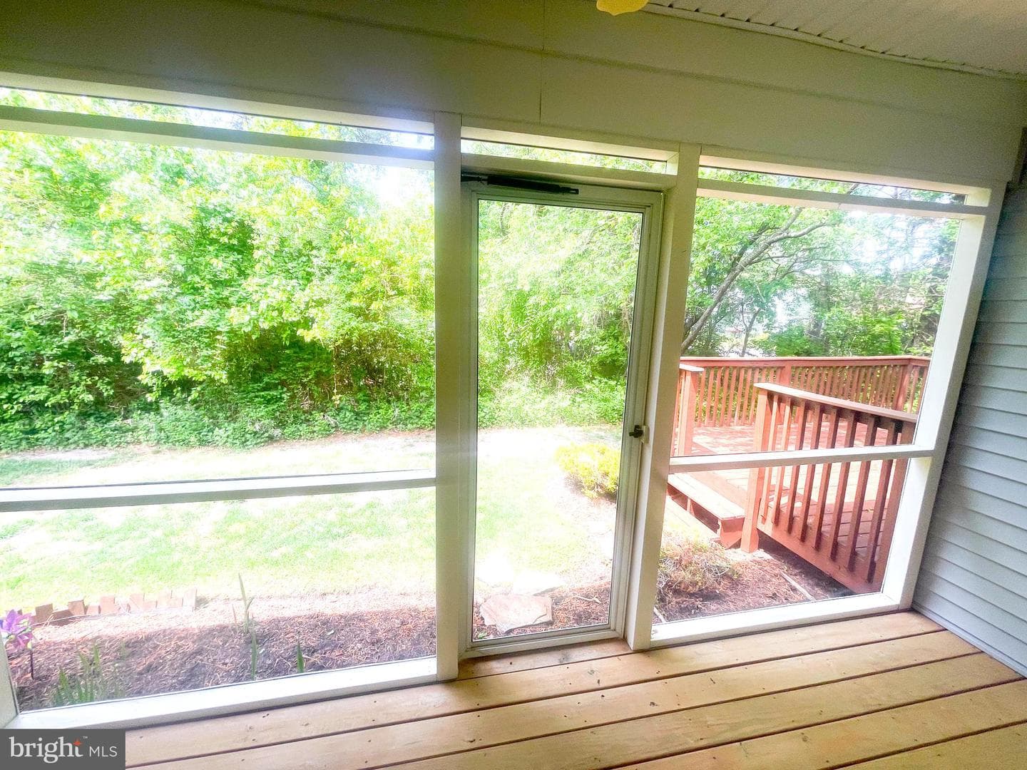 914 Sapphire Court photo 28