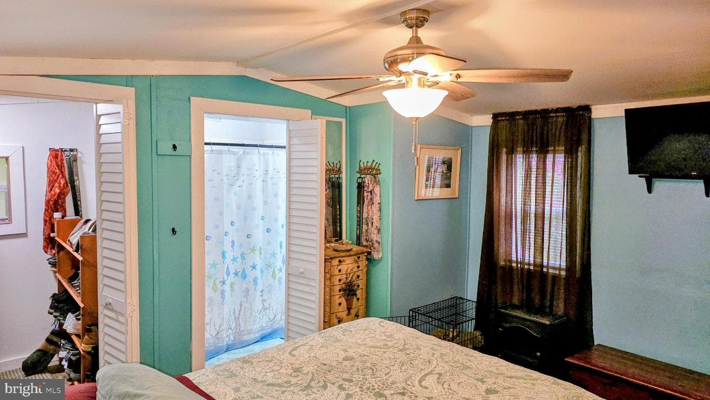 7492 Madeline Circle photo 13