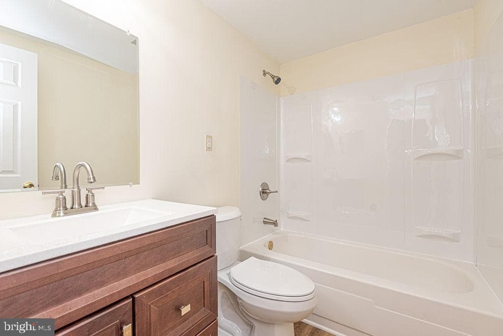 1030 Adams Avenue #3b photo 16