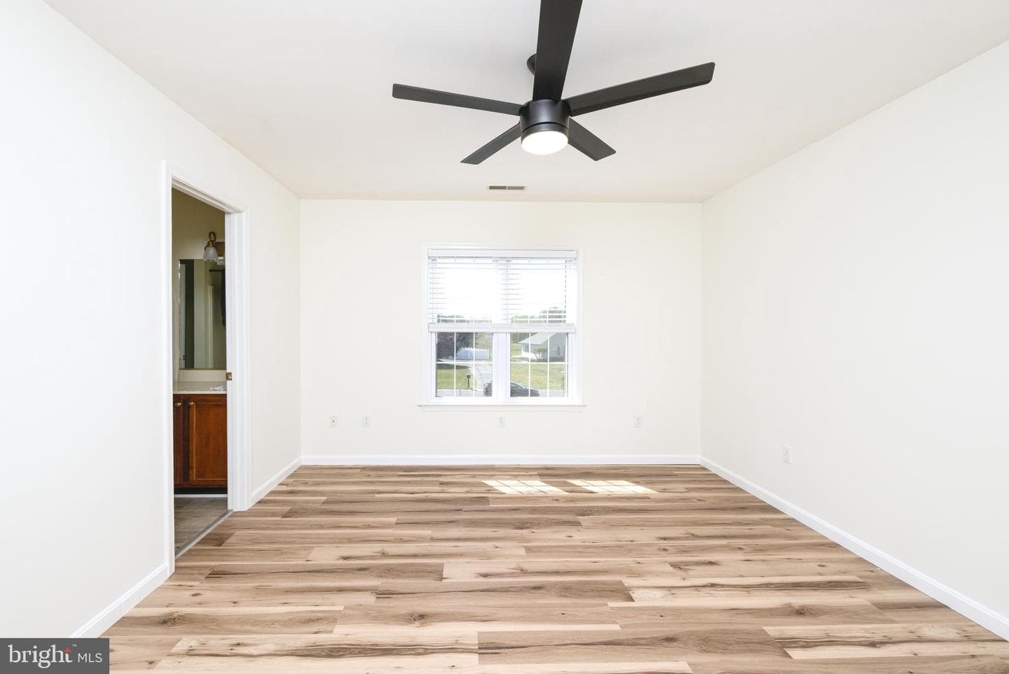 6957 Amber Fields Court photo 33