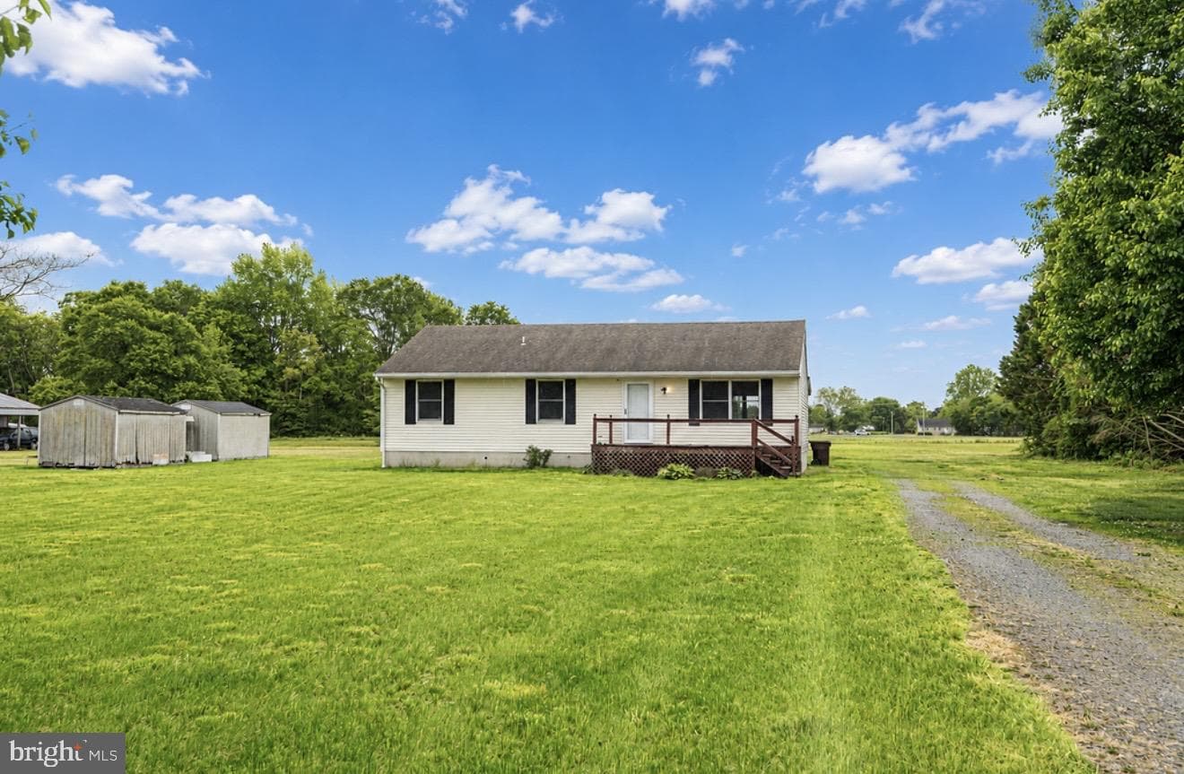 34863 Railroad Avenue photo 1